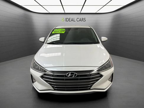 Used 2020 Hyundai Elantra SE w/ Cargo Package (C1) FWD image 2