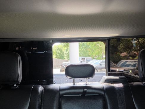 Used 2020 Ford F150 Lariat image 28