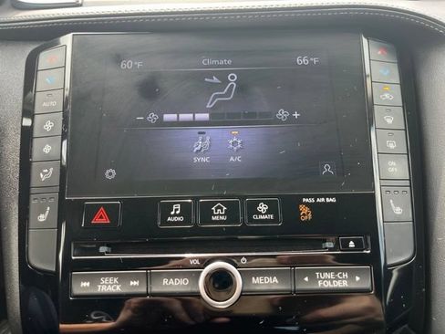 Used 2021 INFINITI QX50 Luxe AWD/4WD image 17