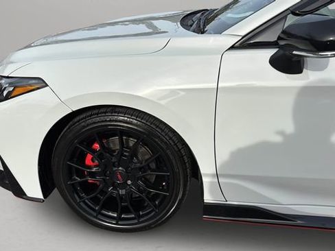 Used 2021 Toyota Avalon TRD image 34