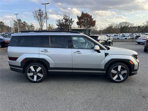 Used 2025 Hyundai Santa Fe Limited image 8