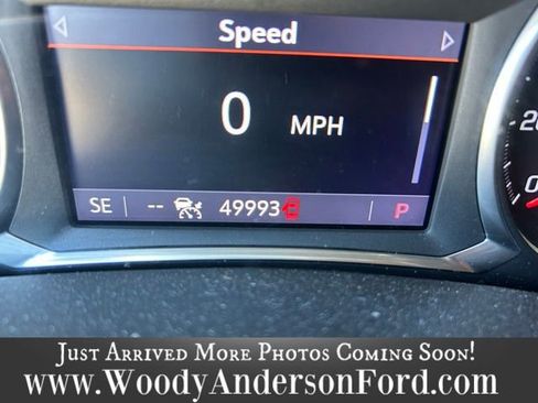 Used 2021 GMC Terrain SLT image 13