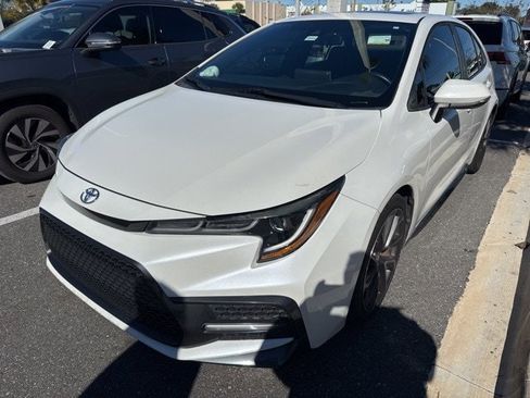 Used 2020 Toyota Corolla XSE image 3