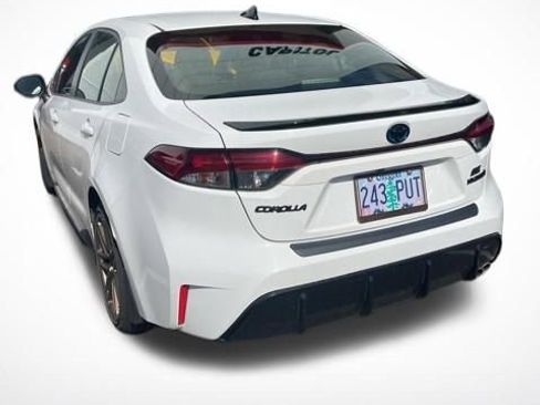 Certified 2024 Toyota Corolla SE w/ Convenience Package image 3