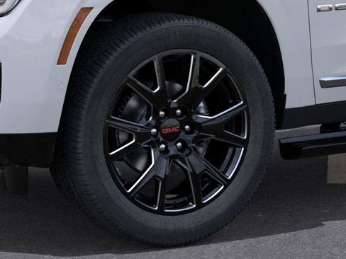 New 2026 GMC Yukon XL Denali w/ Sun & Power Step Package image 9