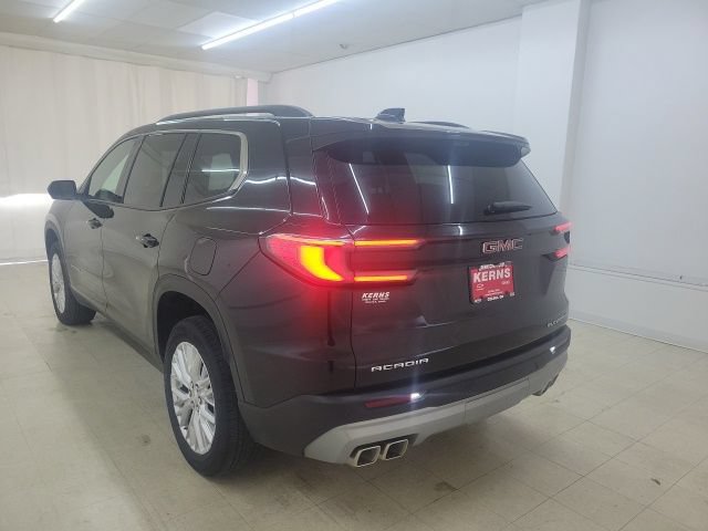 Used 2026 GMC Acadia Elevation w/ Elevation Premium Package FWD image 8