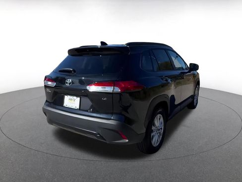 Used 2025 Toyota Corolla Cross LE image 14