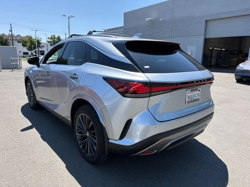 Used 2025 Lexus RX 350h w/ Convenience Package AWD/4WD image 4