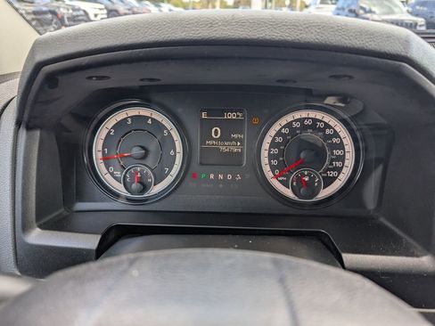 Used 2020 RAM 1500 Classic SLT image 28