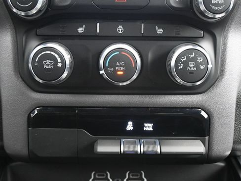 Used 2023 RAM 1500 Big Horn AWD/4WD image 16