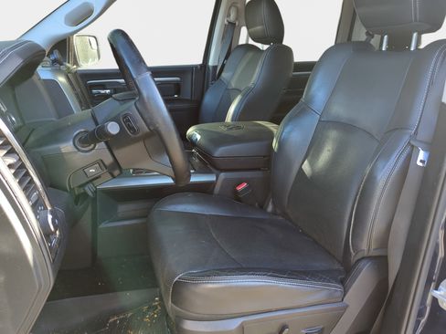 Used 2015 RAM 1500 Sport w/ Convenience Group image 5