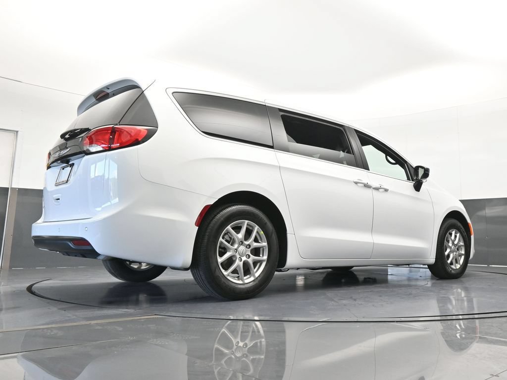 New 2026 Chrysler Voyager LX FWD image 56