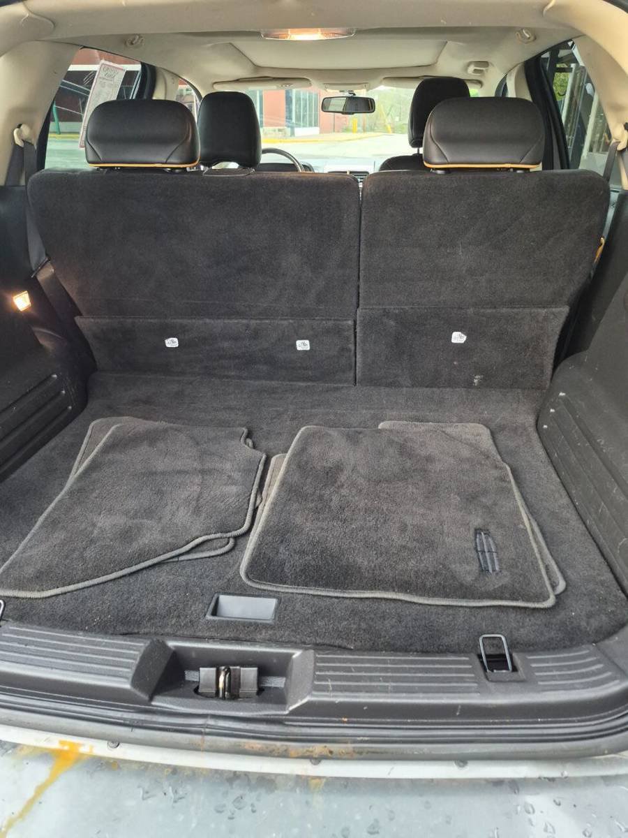 Used 2010 Lincoln MKX AWD image 18