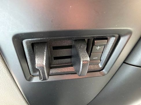 Used 2018 Ford F150 XL w/ Heavy-Duty Payload Package AWD/4WD image 36