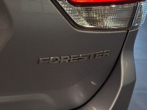 Certified 2023 Subaru Forester Premium AWD/4WD image 31