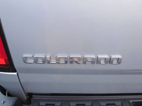 Used 2020 Chevrolet Colorado W/T w/ WT Convenience Package image 32