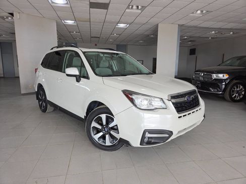 Used 2018 Subaru Forester 2.5i Premium AWD/4WD image 1