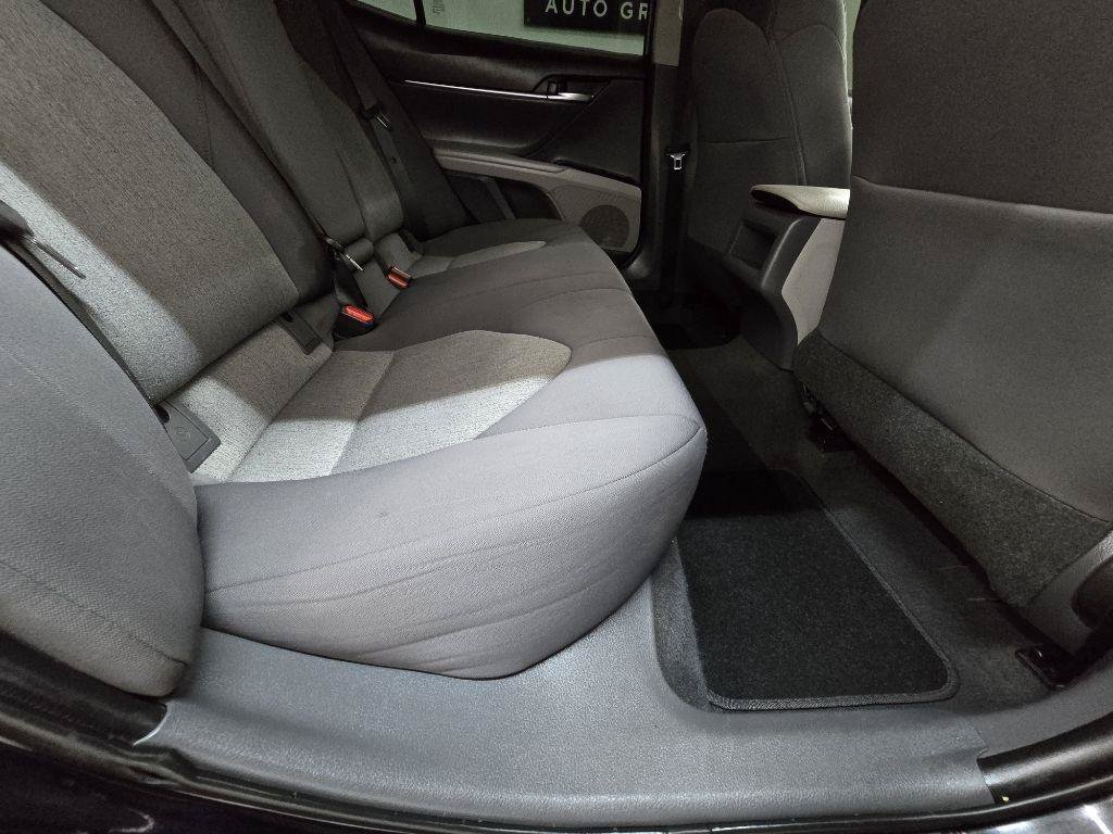 Used 2020 Toyota Camry LE FWD image 16