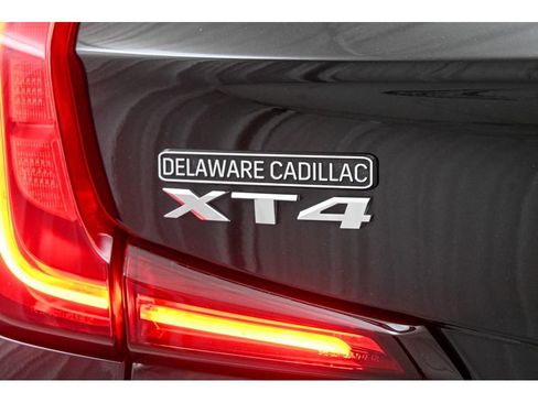 Certified 2023 Cadillac XT4 Luxury w/ Cold Weather Package image 40