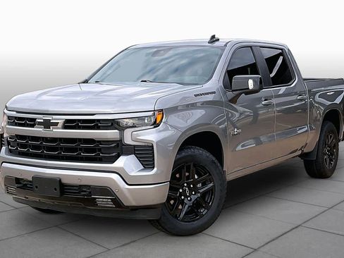 Certified 2025 Chevrolet Silverado 1500 RST RWD image 3