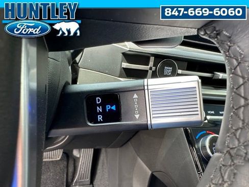 Used 2025 Hyundai Santa Fe SEL AWD/4WD image 31