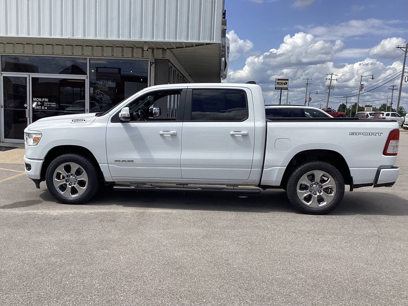 Used 2024 RAM 1500 Big Horn AWD/4WD image 6