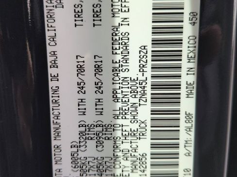 Certified 2025 Toyota Tacoma SR5 image 29