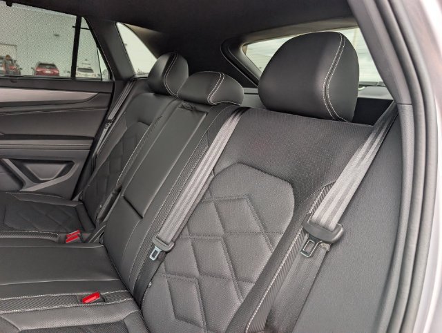 Used 2026 Volkswagen Atlas Cross Sport SE FWD image 25