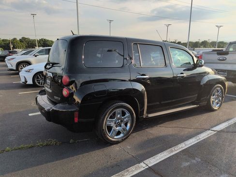 Used 2010 Chevrolet HHR LT FWD image 6