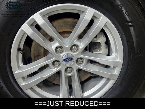 Used 2023 Ford Explorer XLT AWD/4WD image 10