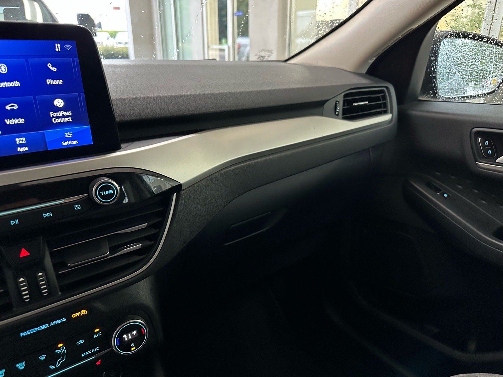 Certified 2020 Ford Escape SE FWD image 27