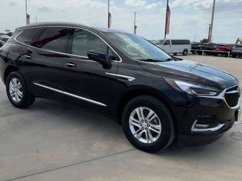 Used 2020 Buick Enclave Essence FWD image 2
