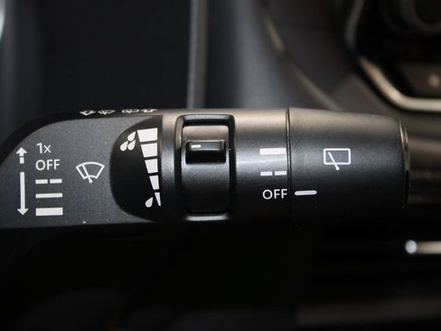 Used 2023 Nissan Rogue SV w/ SV Premium B Package AWD/4WD image 36