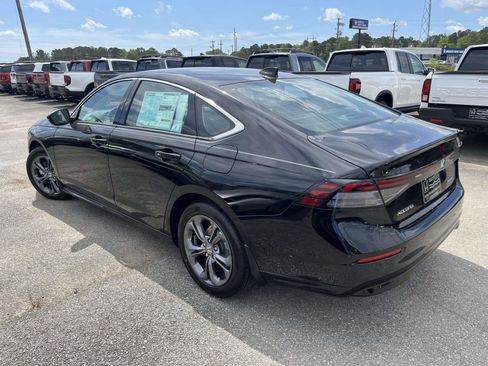 New 2026 Honda Accord EX-L image 5