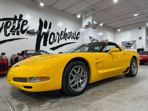 Used 2004 Chevrolet Corvette Z06 w/ Memory Package RWD image 23