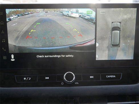 New 2026 Mitsubishi Outlander SE image 9