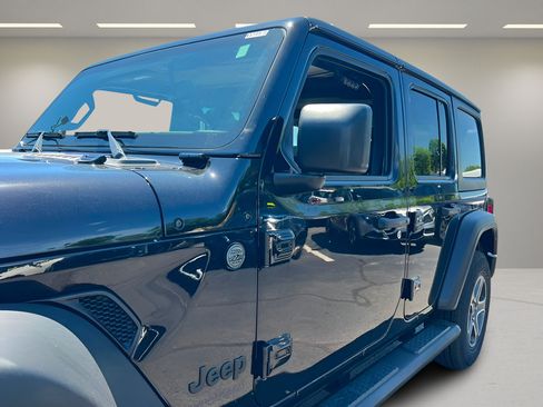 Used 2022 Jeep Wrangler Unlimited Sport AWD/4WD image 26