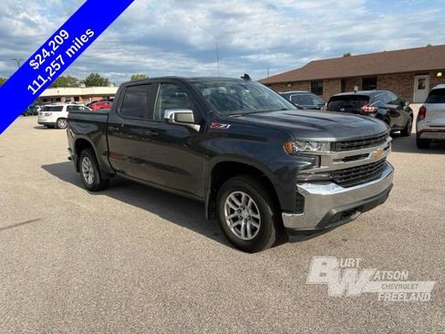 Used 2019 Chevrolet Silverado 1500 LT w/ All-Star Edition AWD/4WD image 9