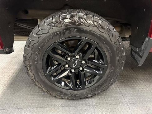 Used 2021 Chevrolet Silverado 1500 LT Trail Boss w/ Convenience Package II image 12