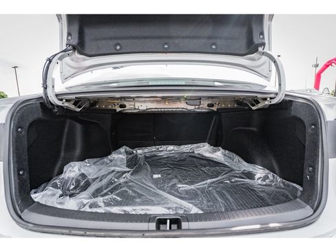 Used 2024 Toyota Corolla SE image 28