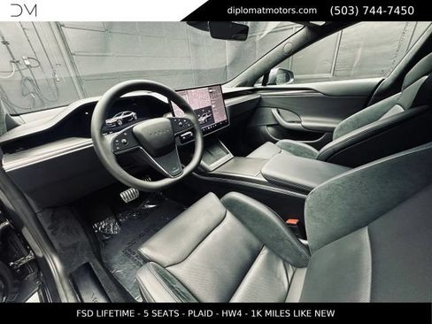 Used 2025 Tesla Model S Plaid AWD/4WD image 17
