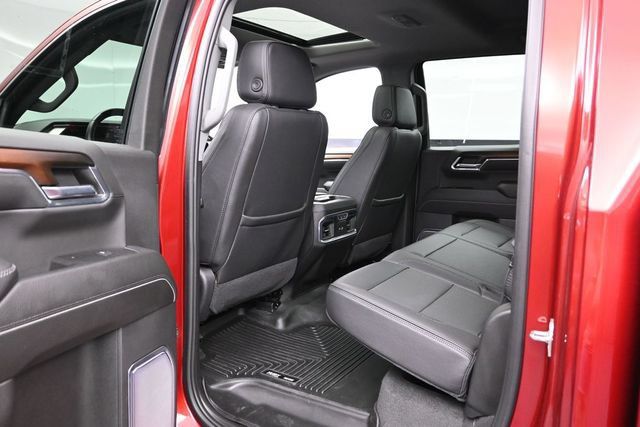 Used 2024 GMC Sierra 1500 Denali w/ Technology Package AWD/4WD image 24
