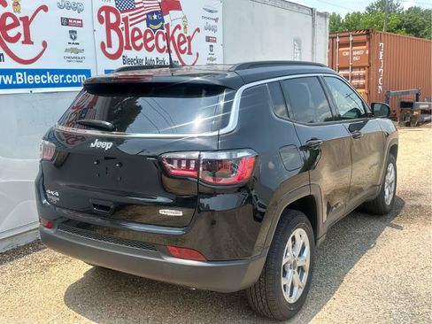New 2025 Jeep Compass Latitude w/ Convenience Group image 3