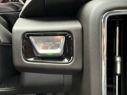 New 2026 GMC Yukon Elevation image 18