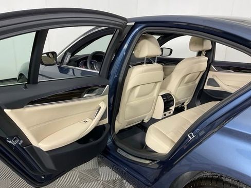 Certified 2023 BMW 530i xDrive w/ Premium Package AWD/4WD image 36