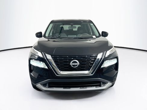 Used 2023 Nissan Rogue SV FWD image 2