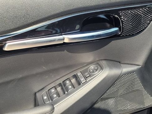 New 2026 Kia Seltos S FWD image 10