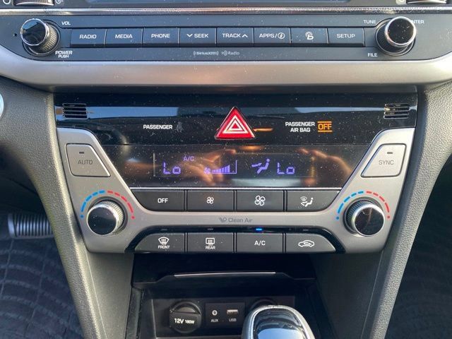 Used 2017 Hyundai Elantra Limited FWD image 23
