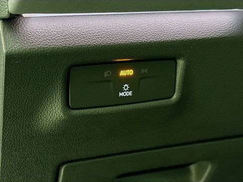 New 2026 Volkswagen Tiguan SE R-Line image 10