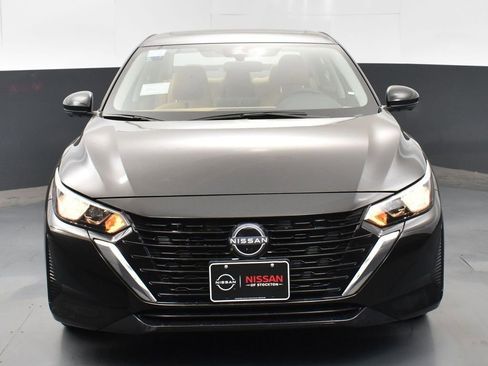 New 2025 Nissan Sentra SV w/ SV Premium Package image 2